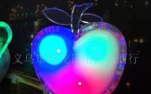 供应苹果小夜灯 新奇特家居小礼品与赠品的理想选择